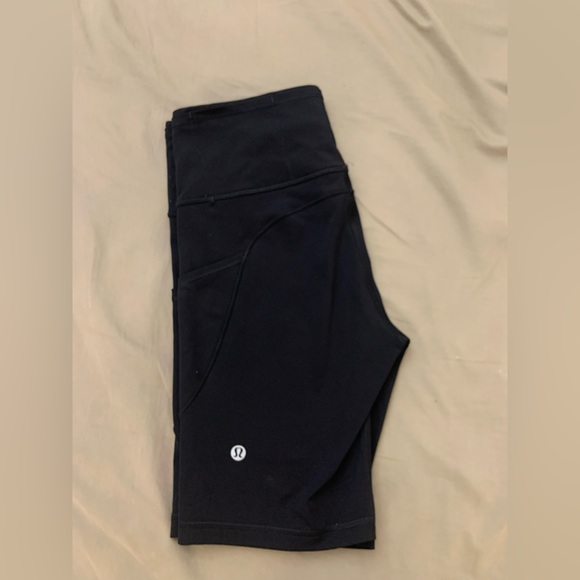 Lululemon fast and free 8” legging - Picture 2 of 3